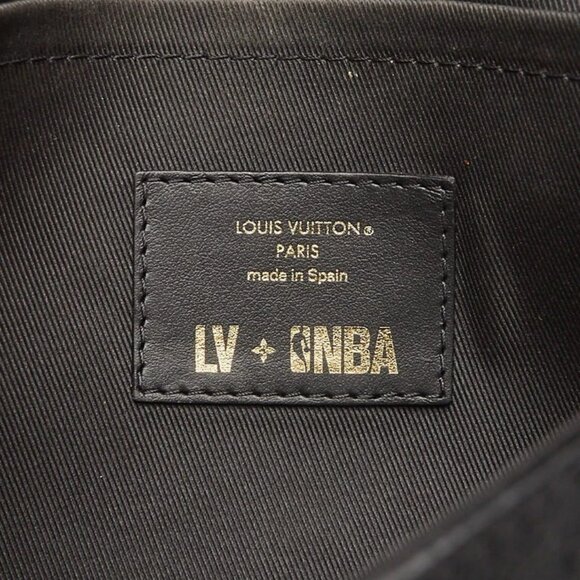 Louis Vuitton x NBA Black Monogram Leather Printed Messenger Bag - Picture 5 of 11